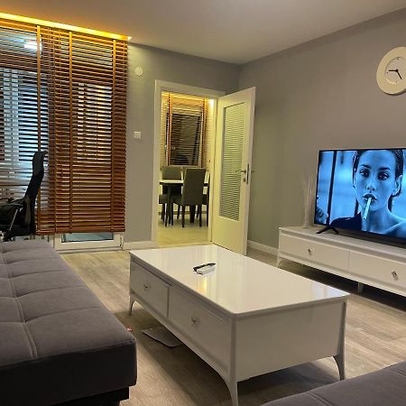 Idealapartments Llc 4 Pristina Eksteriør bilde