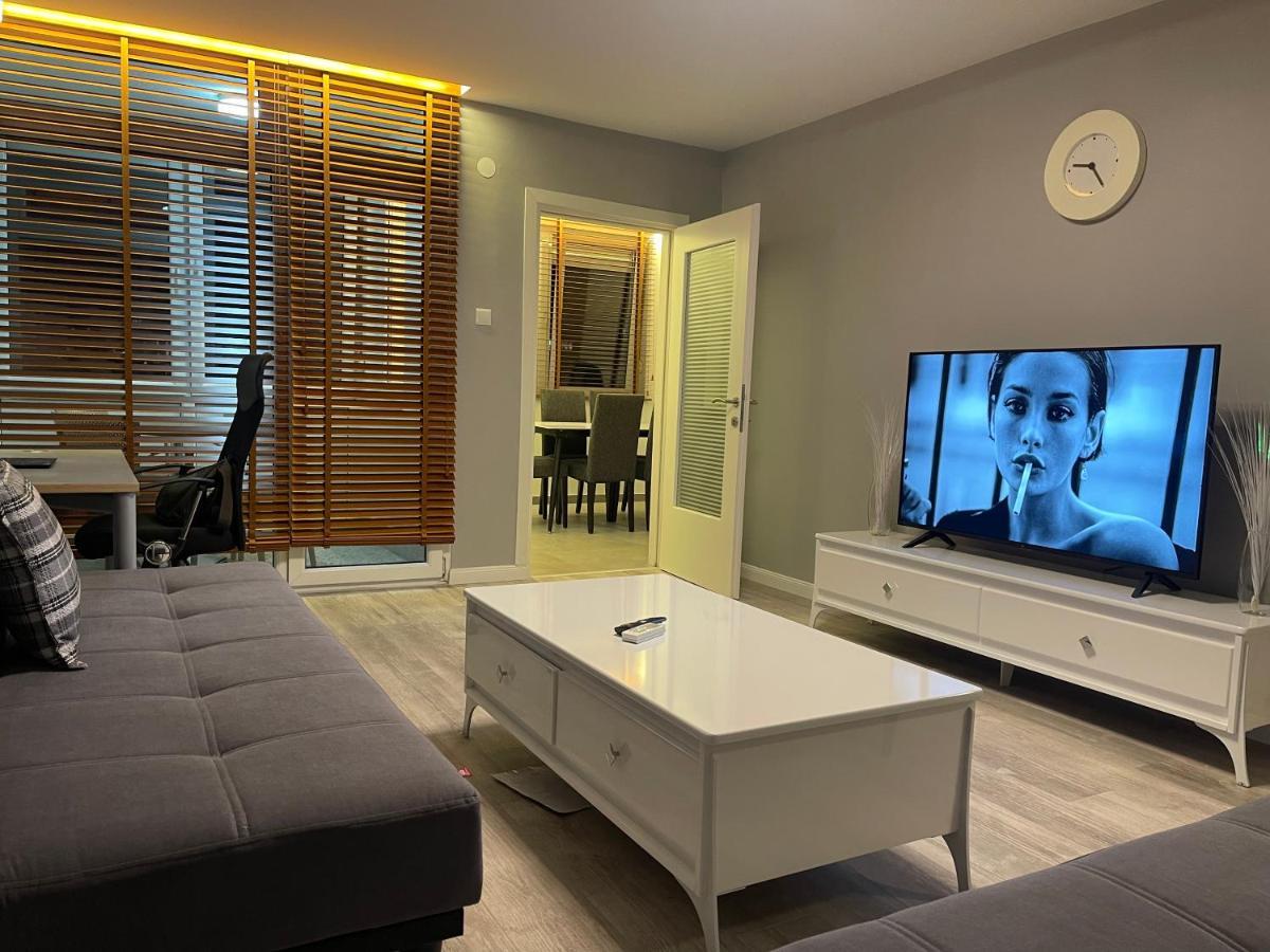 Idealapartments Llc 4 Pristina Eksteriør bilde